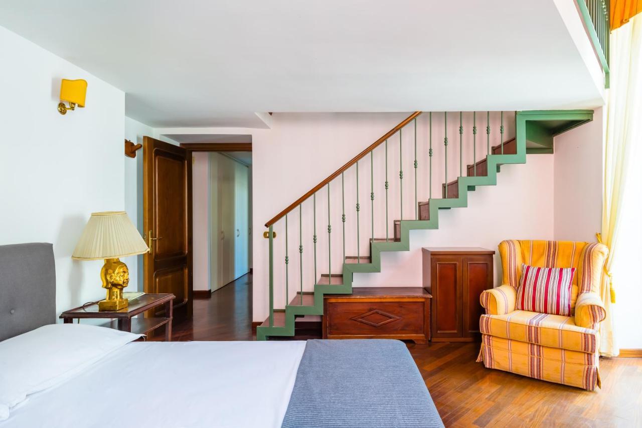 Grand Classic Apartment At San Martino By Napoliapartments Luaran gambar