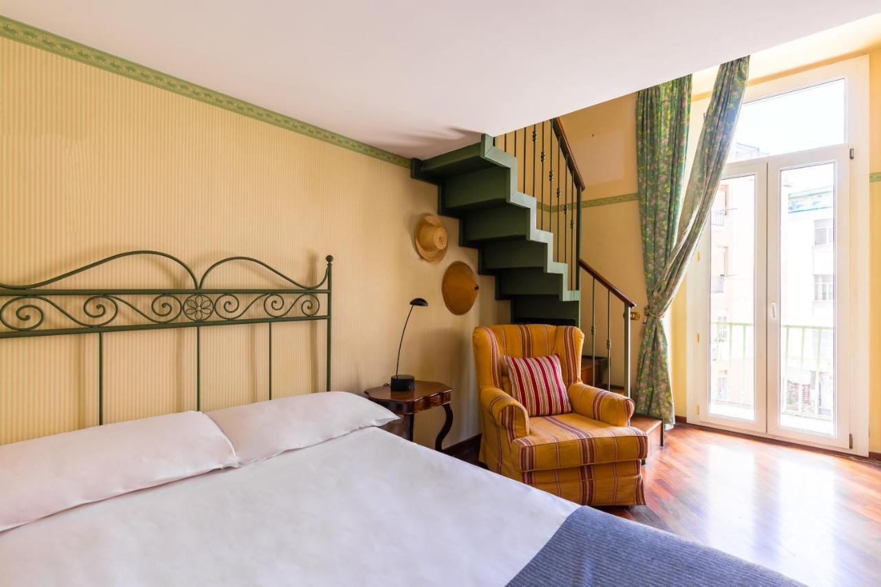 Grand Classic Apartment At San Martino By Napoliapartments Luaran gambar