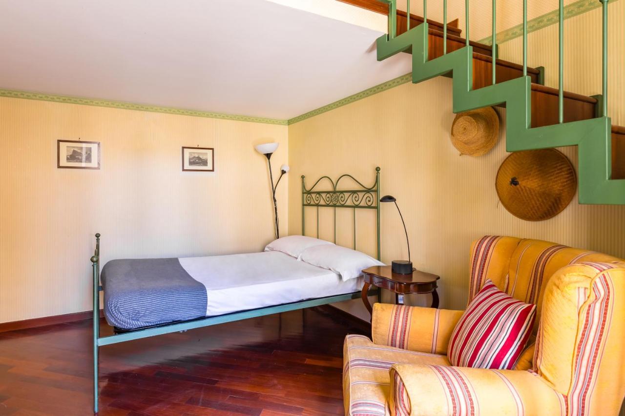 Grand Classic Apartment At San Martino By Napoliapartments Luaran gambar